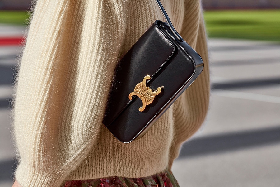 セリーヌの新作バッグ 「トリオンフショルダー」が登場