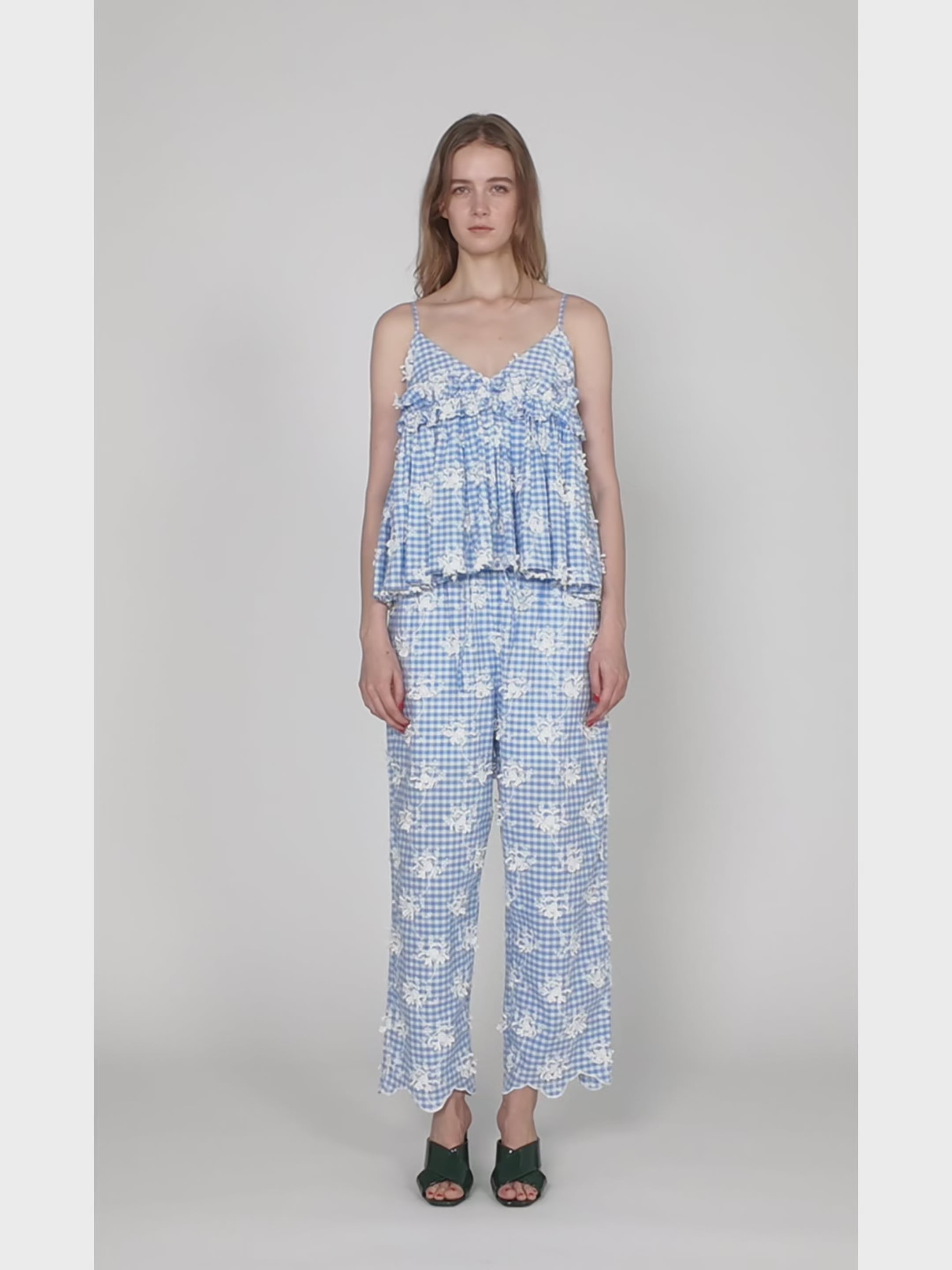 3D embroidery gingham camisole | BLUE