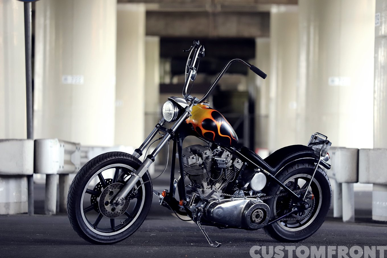 ハーレー ショベルヘッドのオールドスクールチョッパー1972年