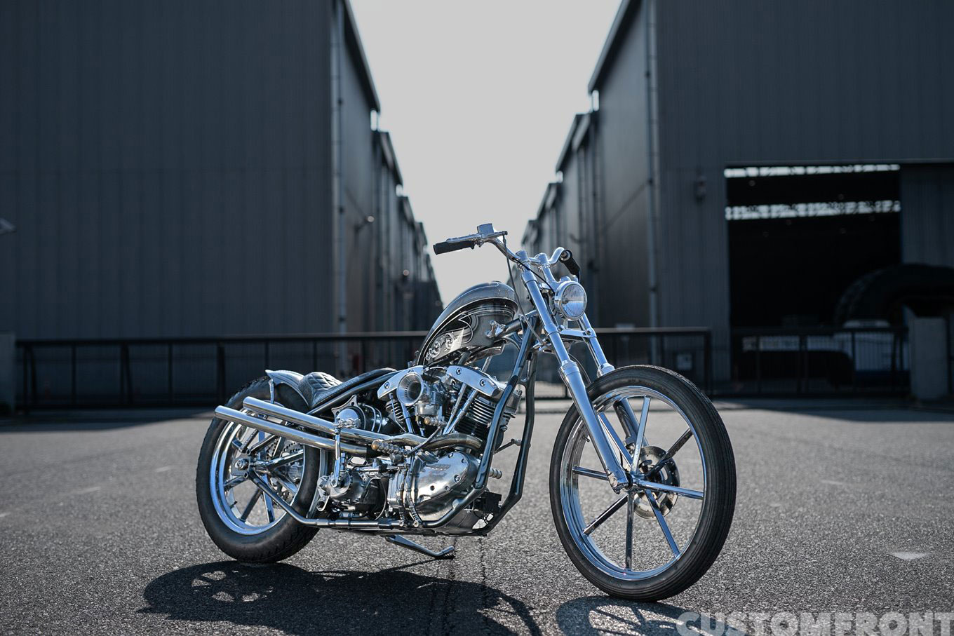 ヴィダモーターサイクルのショーバイク(アーリーショベルヘッド