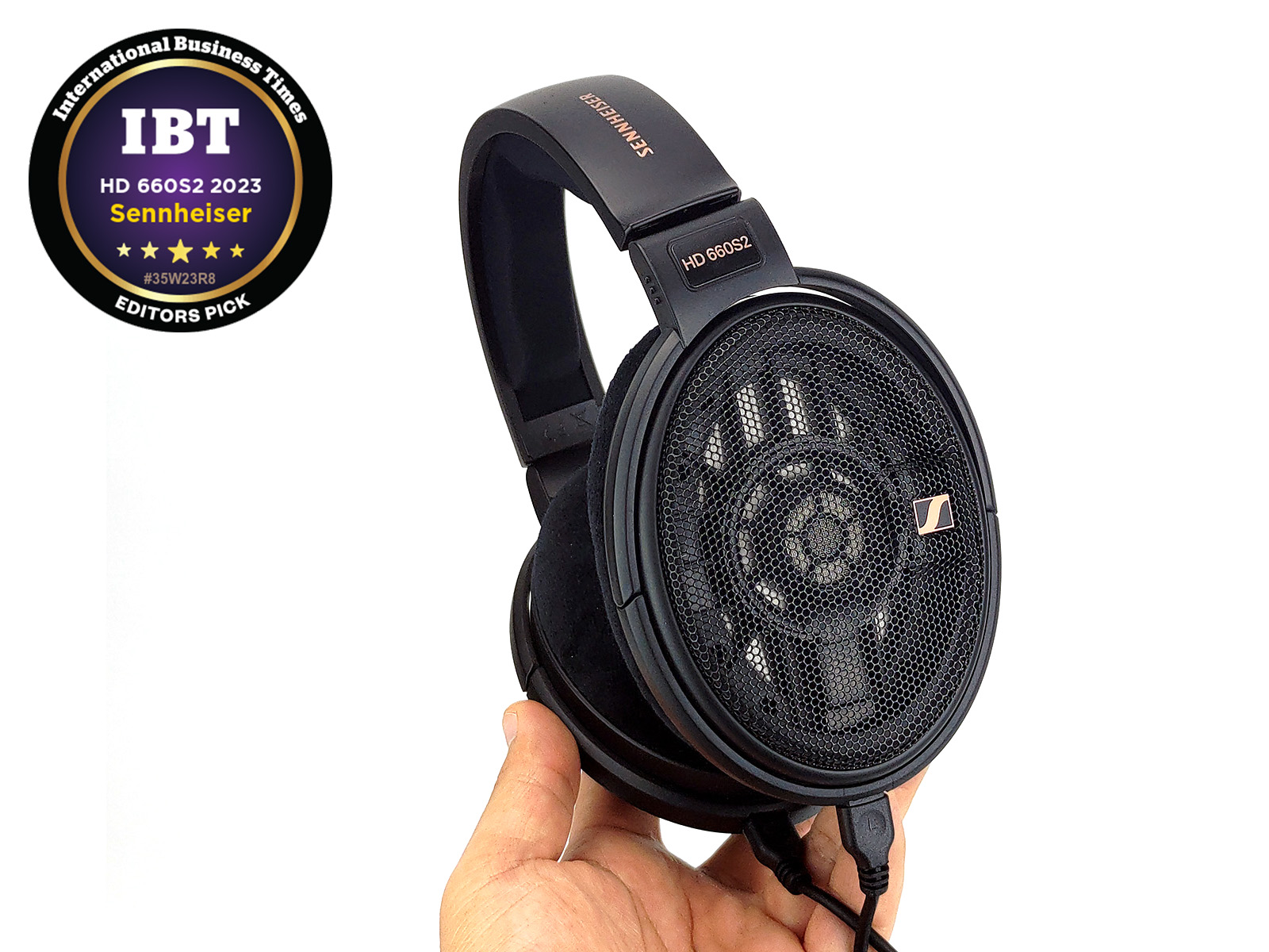 hands-sennheiser-hd-660s2.jpg?