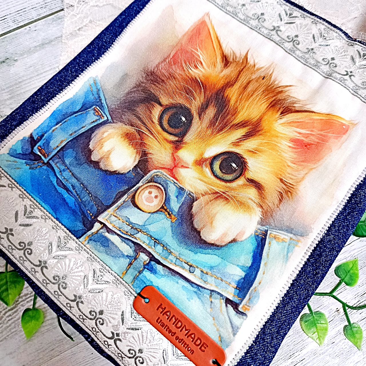 k*☆様 コヤンイサムチョン【デニムリメイク バッグ】 猫ちゃんバッグ