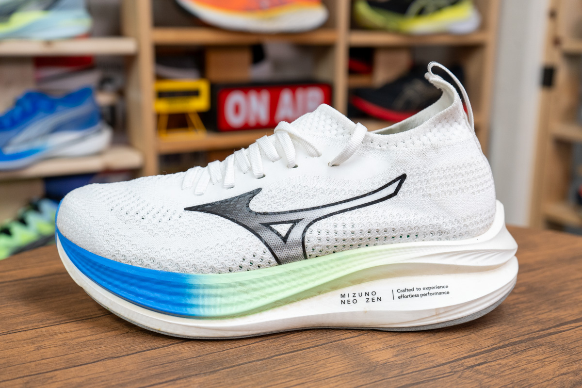 ミズノ】軽量性に優れた最新作『MIZUNO NEO ZEN』 日々のトレーニング