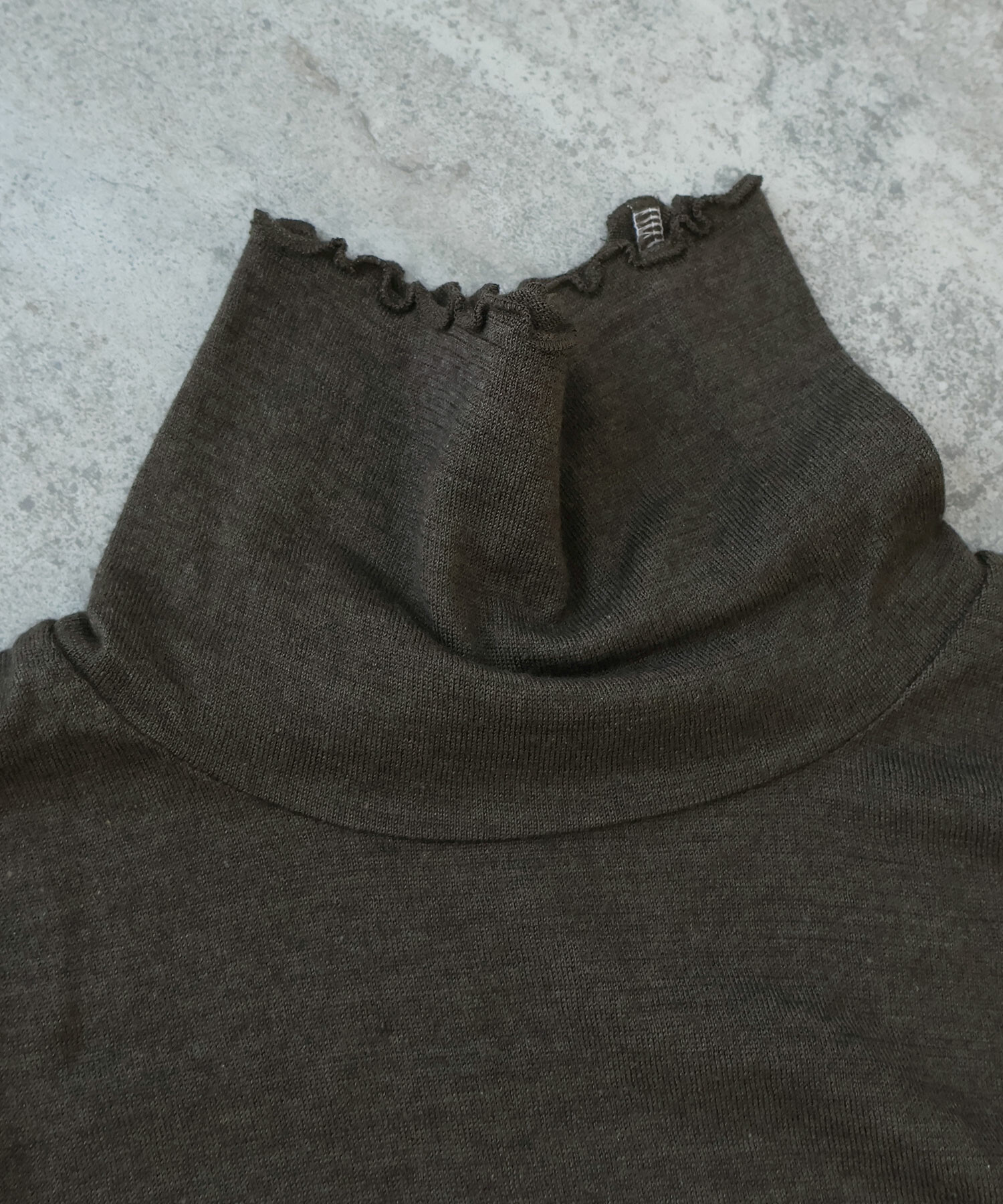 AMBIDEX Store △ウール / シルク 製品染め タートルプルオーバー(F