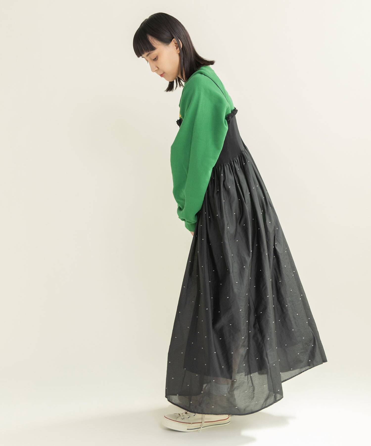 シャーリングドットパネルジャカード キャミワンピース