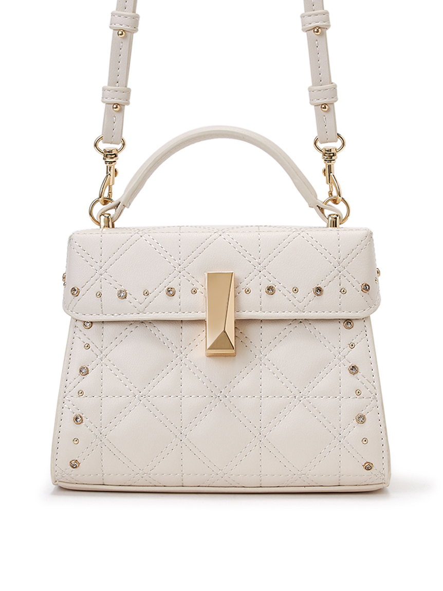 限定カラーあり】【リュタン】キルティングビジュースタッズポシェット