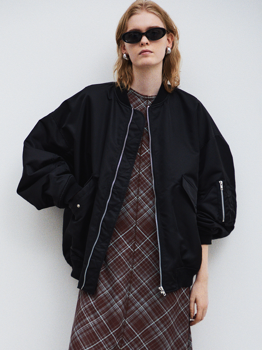 リサイクルナイロンオーバーサイズMA-1(ブルゾン)｜アウター｜Mila