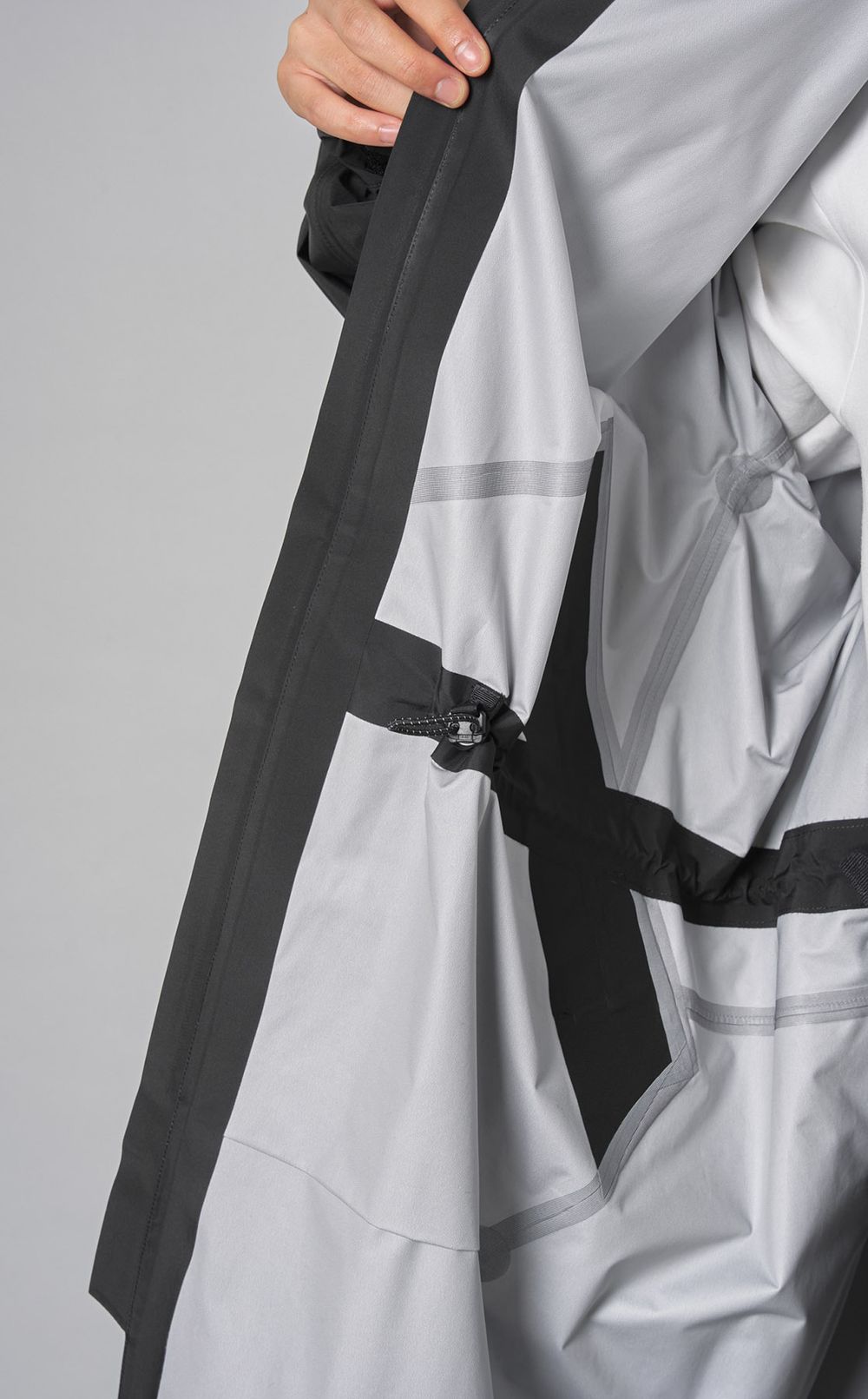 HUM VENT｜ナイロン3レイヤーコート