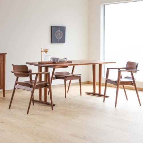 無垢アームチェア | 旭川・飛騨・府中などが作る国産家具 | MUKU工房