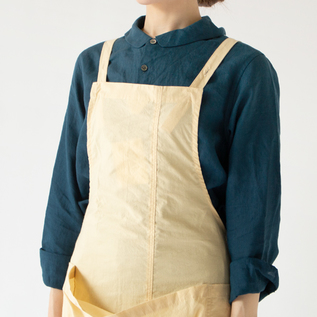 ビブ エプロンドレス／Yarmo（ヤーモ）｜愛着を持ってずっと使いたい