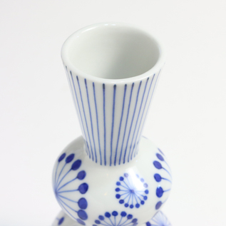 徳利 ラッパ型／上出長右衛門窯（かみでちょうえもんがま）｜愛着を