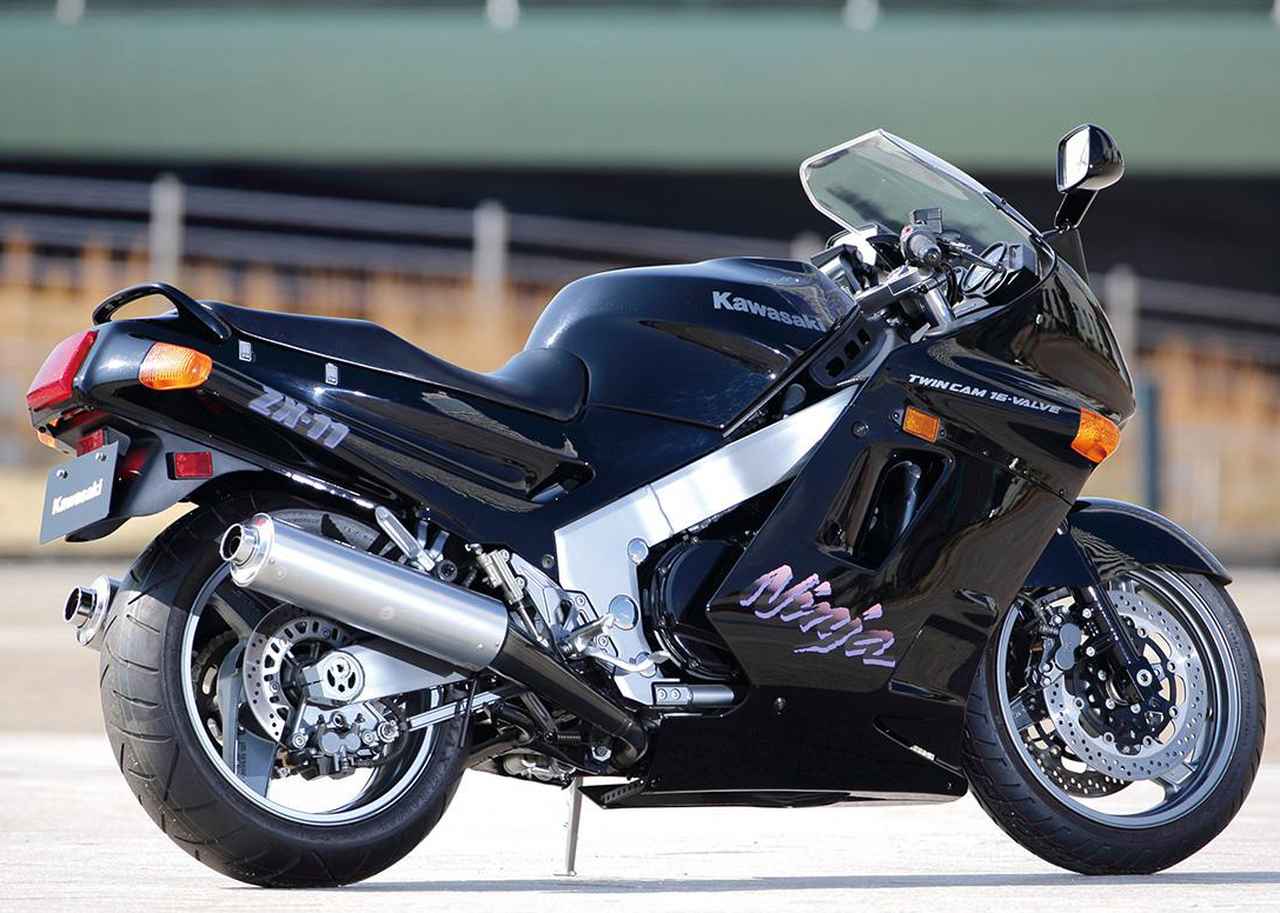 カワサキ「ZZ-R1100（ZX-11）」1990年｜300km/h時代の幕開けを飾った