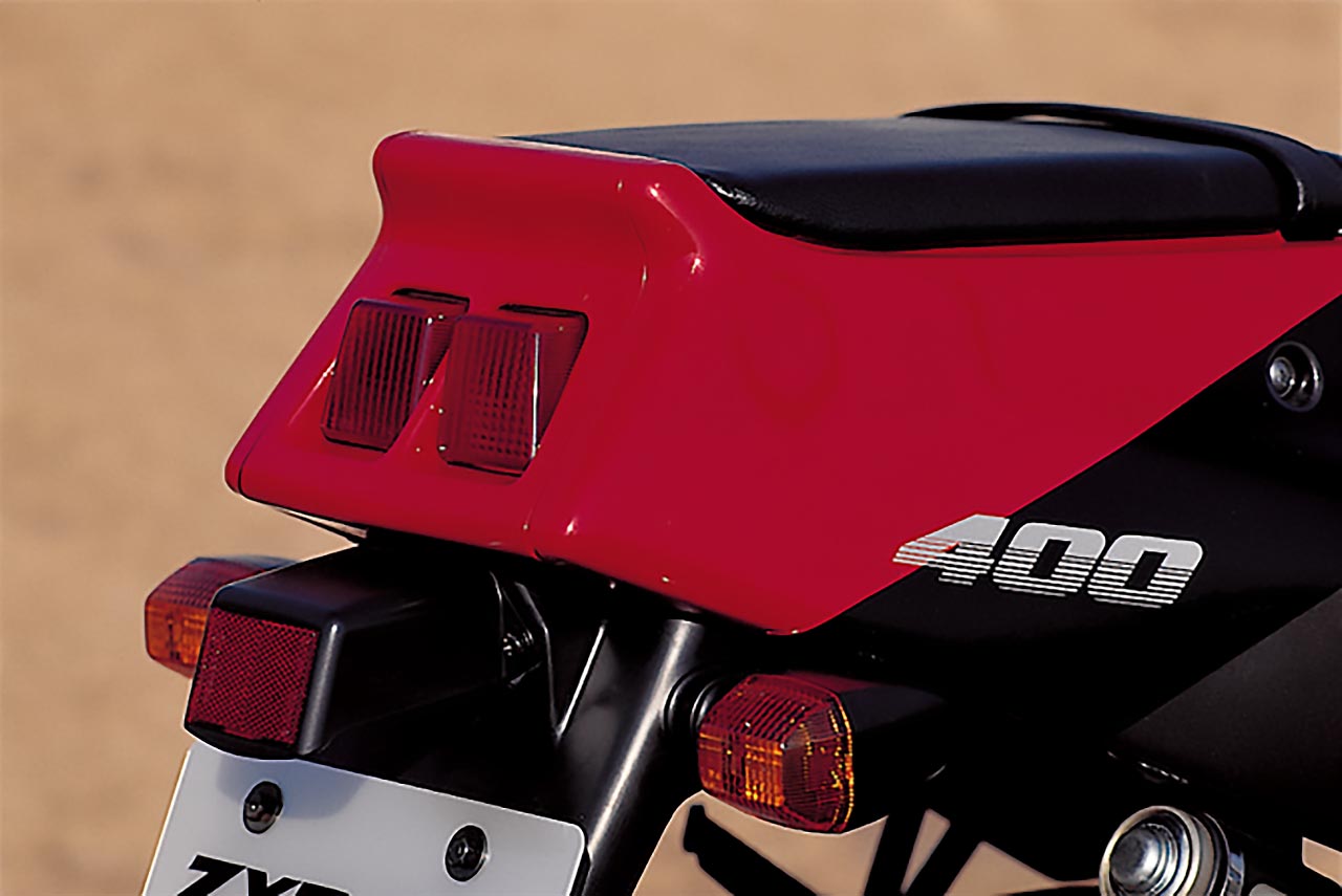カワサキ「ZXR400（ZX400H）」（1989年）自社初の400ccレプリカZX-4の