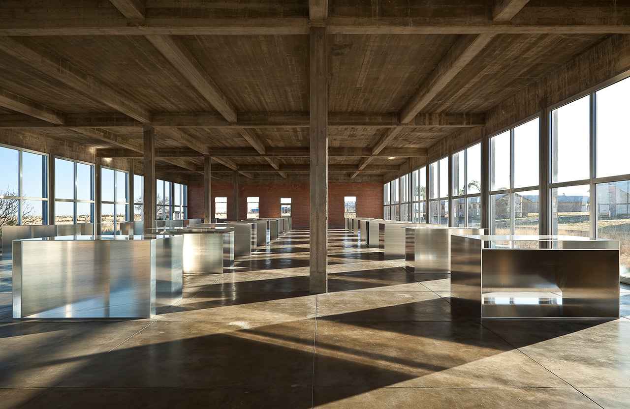 ドナルド・ジャッドならどうする？ アートの聖地の運営と作品の保存