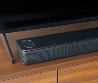 BOSE、ドルビーアトモス対応のサウンドバー「Bose Smart Soundbar 900