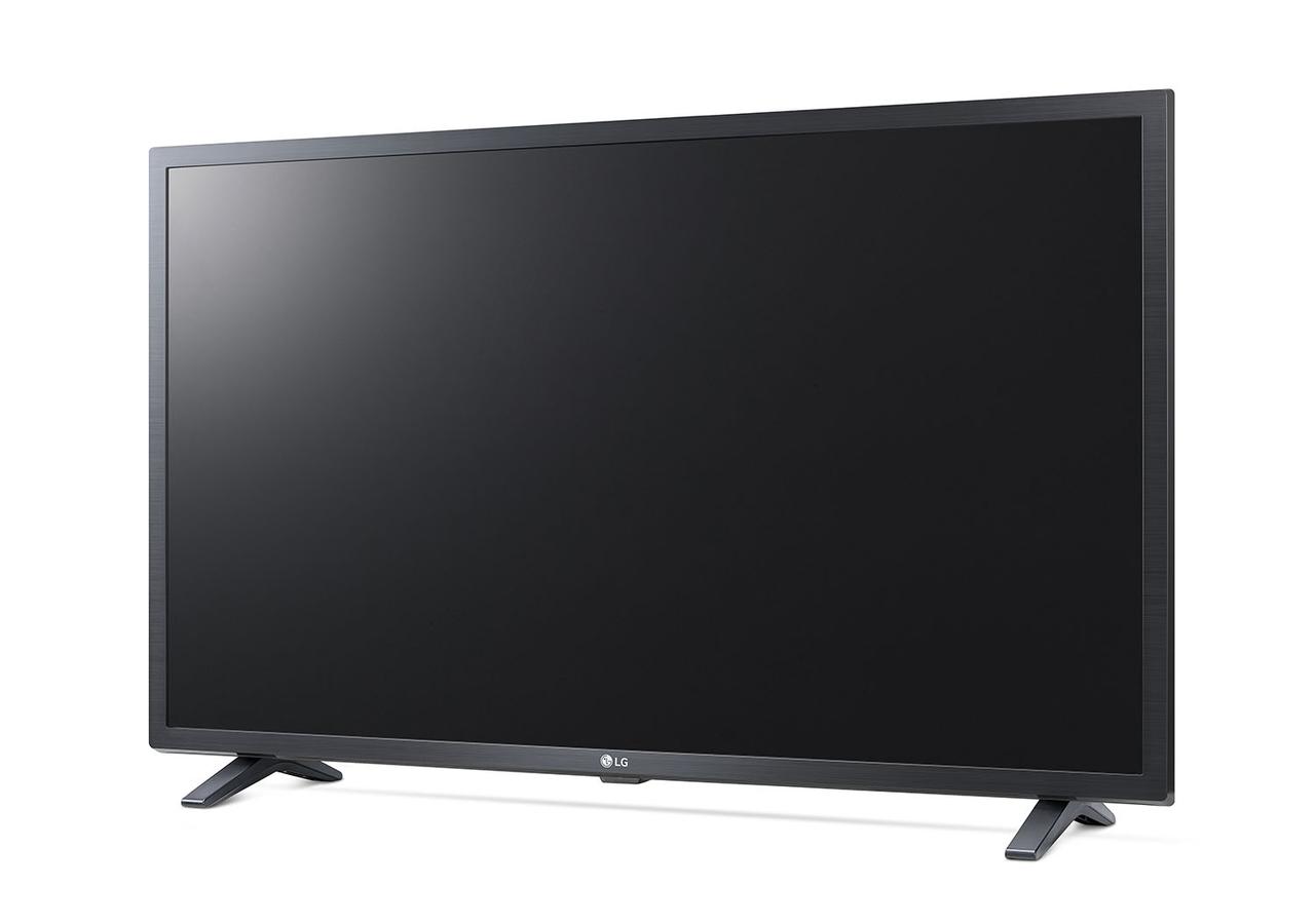 LGが、水平1920×垂直1080画素の32型IPS ＆ 直下型バックライトパネルを