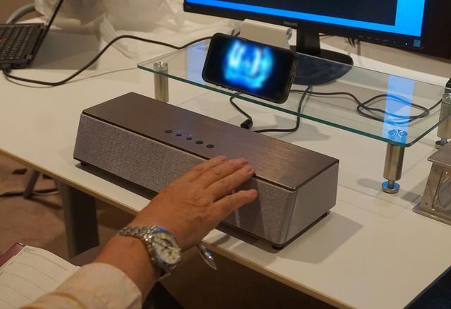 小型＆シンプルなワンバースピーカーで、ここまでの立体感が再現できる