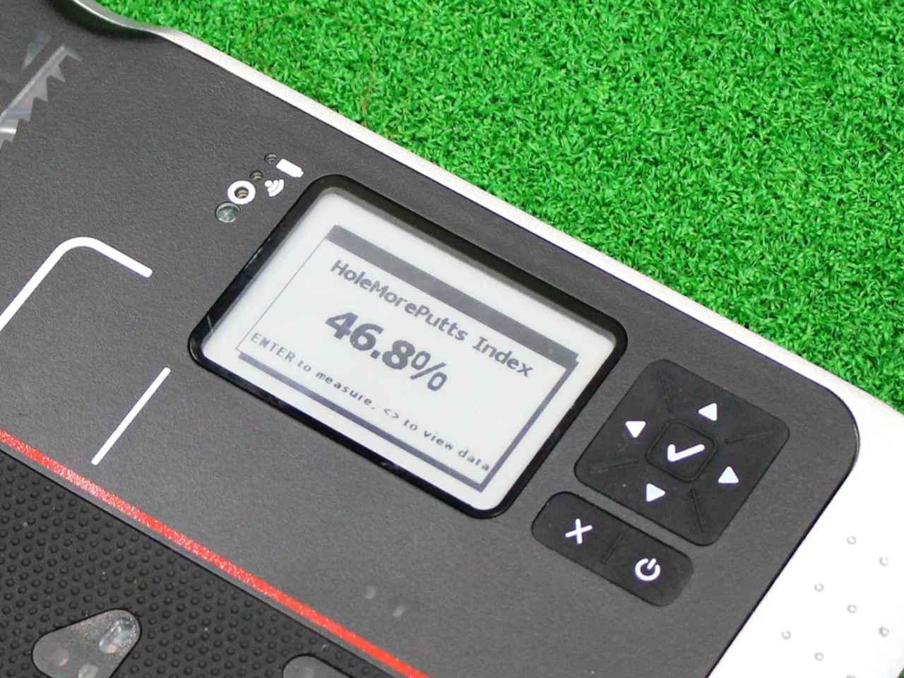 パター練習におすすめ！最新パター練習器具「ホール モア パット」