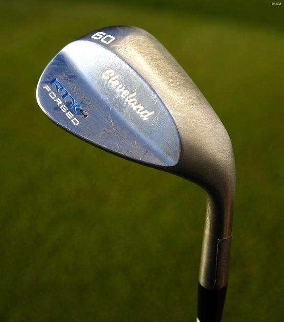 松山英樹は、超難しいバンス0度の60度ウェッジをフェースをマン開きで