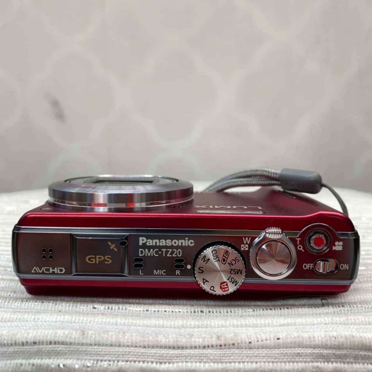 Panasonic LUMIX DMC-TZ20 Red Digital Camera(s)