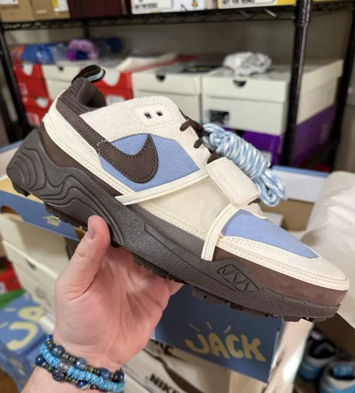 A First Look at the Travis Scott x Nike Zoom Field Jaxx 'Leche