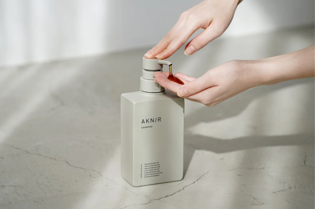 薬用ヘアシャンプー＆トリートメントセット｜AKNIR（アクニー） 公式