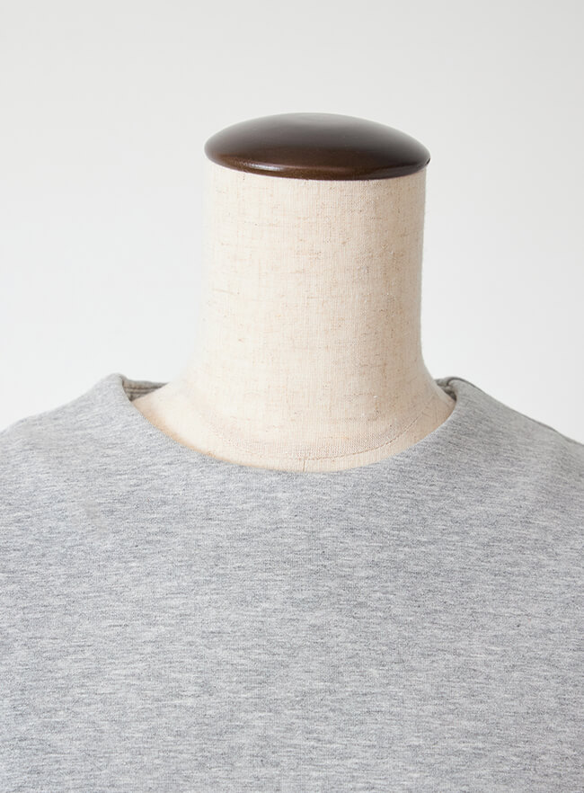 東原亜希 FORME 2024 フォルム ダンボールスウェット