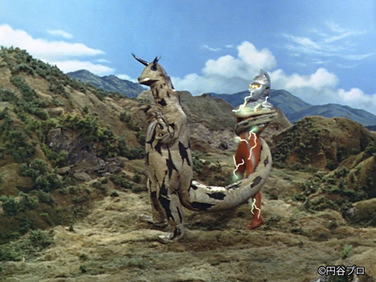 10月15日 ウルトラセブン エレキング出現！ ピット星人がウルトラアイ