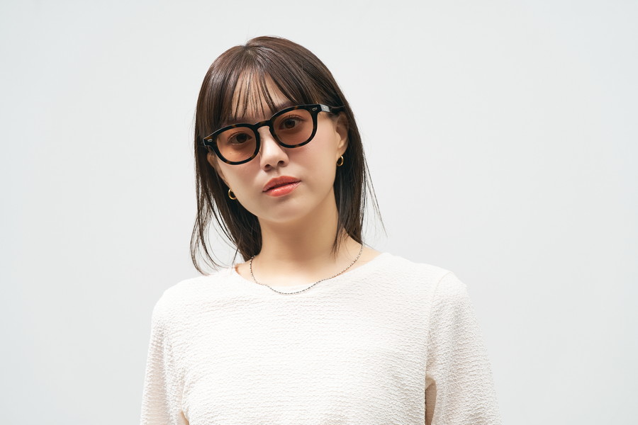 Zoff｜AOI IHARA(度なし調光レンズ搭載)(WEB限定商品)（ZN251G18-49A1