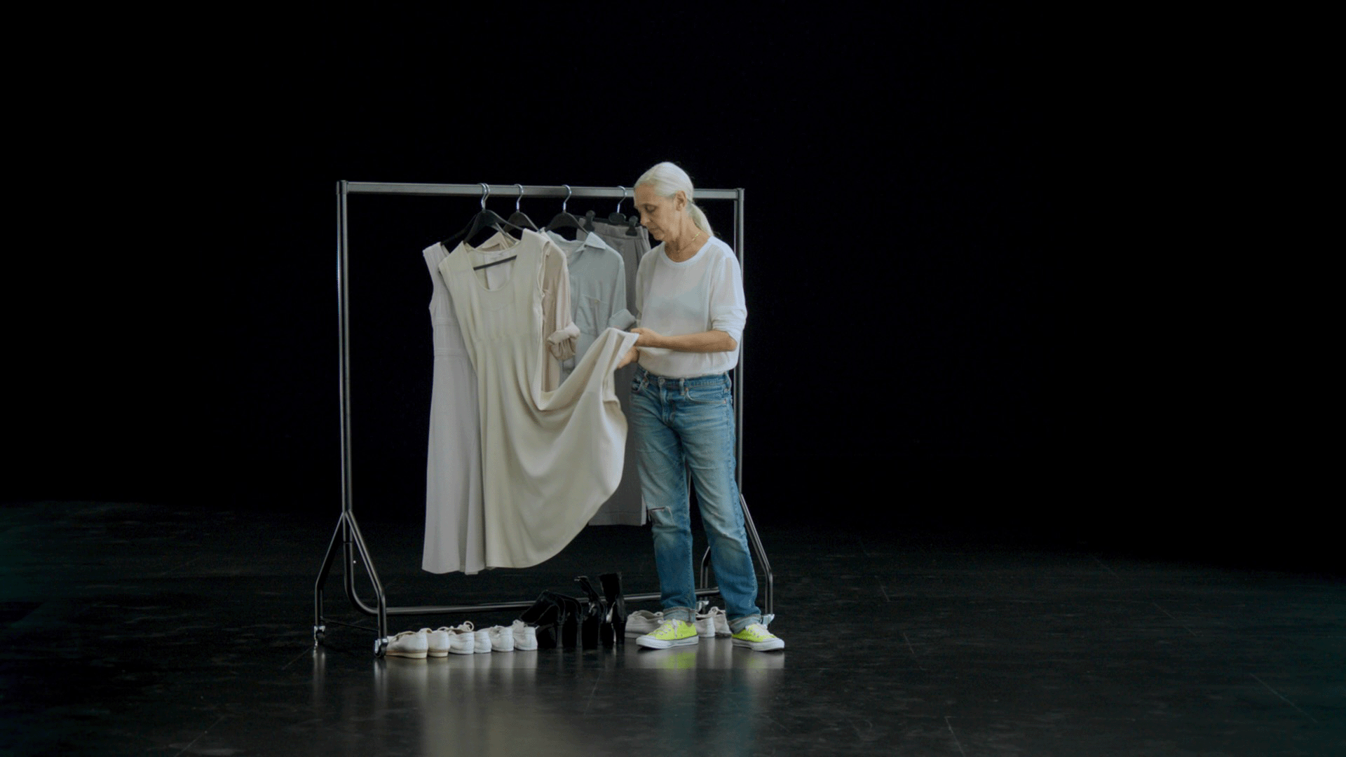 Anne Teresa De Keersmaeker: Memories of Clothing and Movement