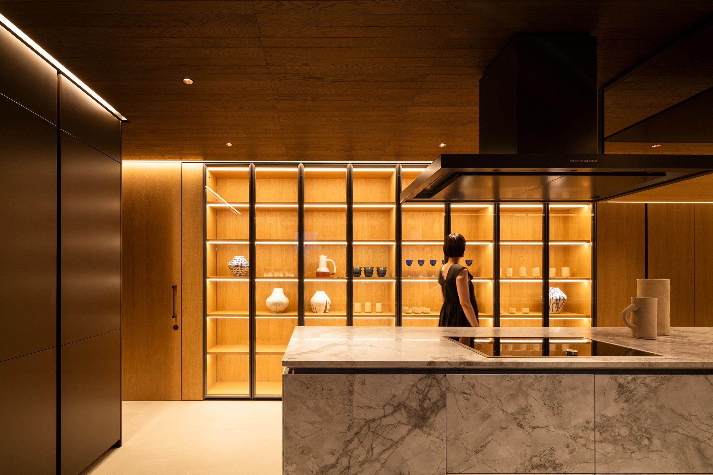 黒崎敏 / APOLLOとニコラ・ガリッツィアによる、東京・港区の住戸