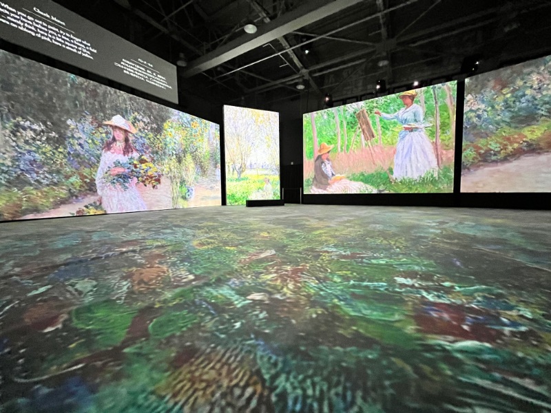 没入型展覧会「モネ&フレンズ・アライブ」3月30日までデザイン