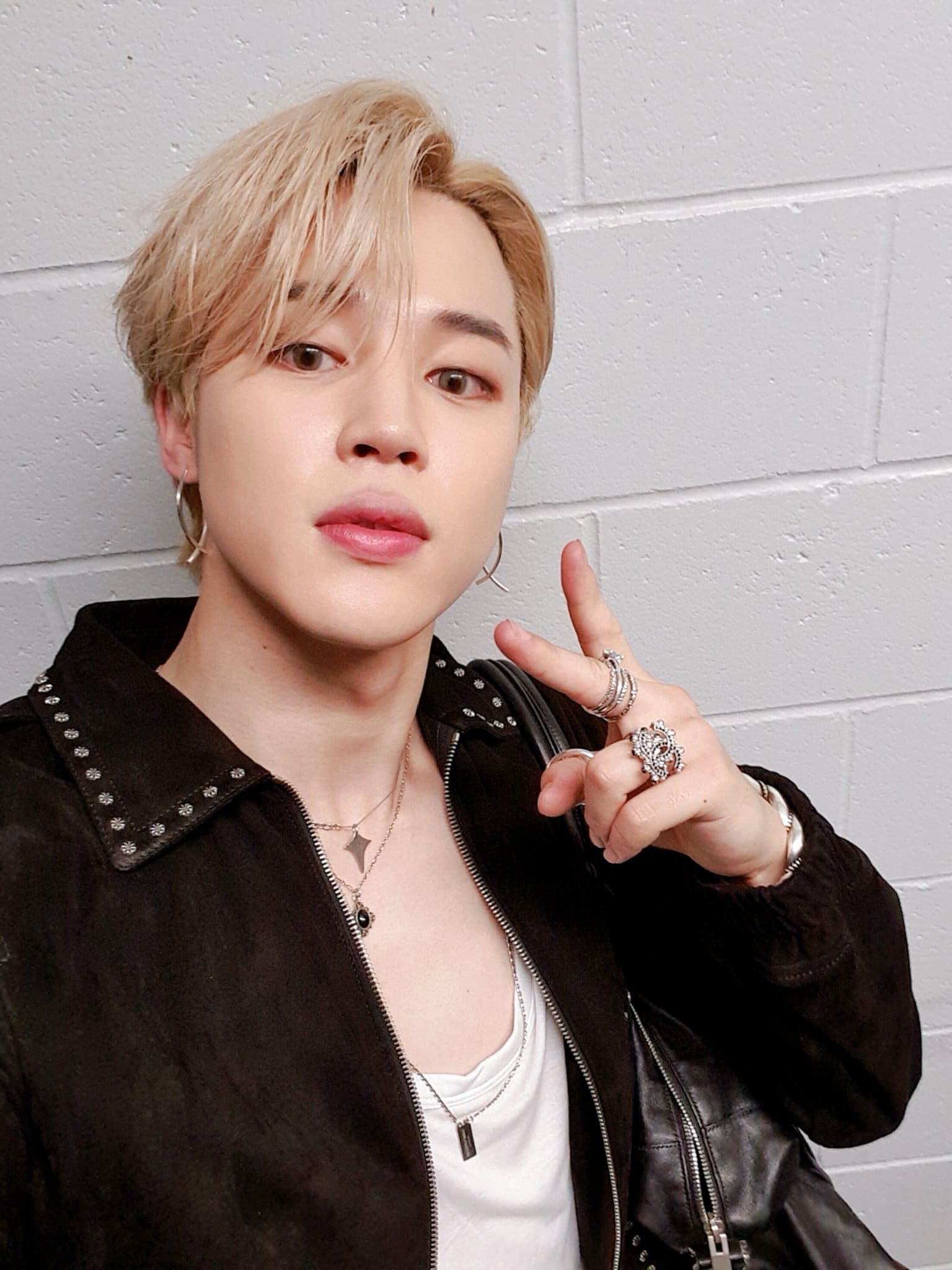 BTS ジミン グラミー賞で見せた金髪ヘア.. 世界中のARMYを魅了