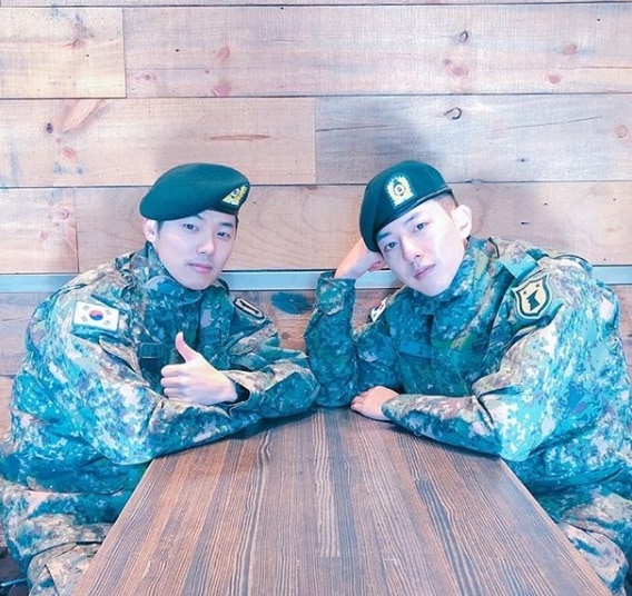 完全体までもうすぐ! CNBLUEメンバー2人が除隊.. ヨンファは現在ソロ