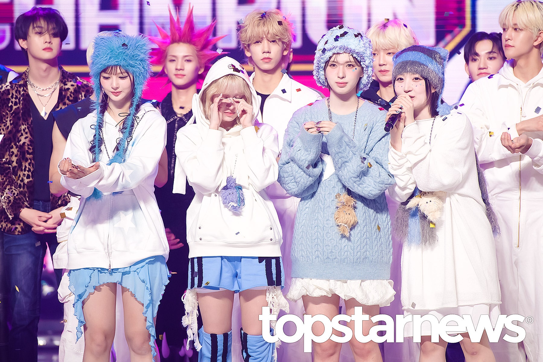 NMIXX、MBC音楽番組「SHOW CHAMPION」で1位を獲得！(PHOTO9枚