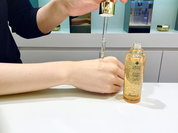 新・アドバンスト ウォータリー オイル誕生！ | ゲラン | ショップ