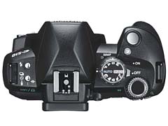 オリンパス、ボディ内手ブレ補正とライブビュー搭載デジタル一眼「E-510」