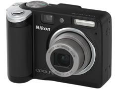 ニコン、フルマニュアルの最上位機「COOLPIX P5100」