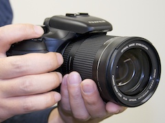 新製品レビュー】富士フイルム「FinePix S100FS」