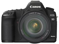キヤノン、フルサイズセンサー搭載の「EOS 5D Mark II」