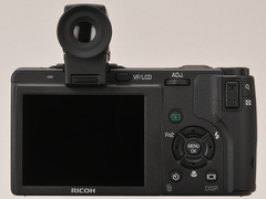 河田一規のデジカメナビ】リコー「GX200」