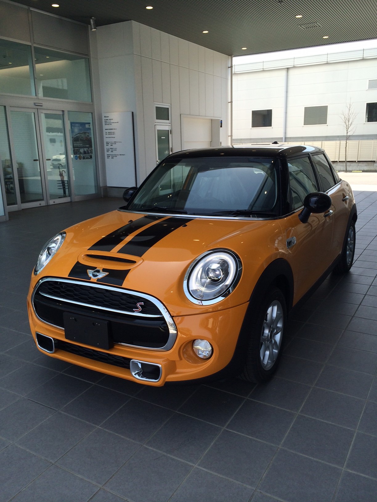 ボルカニック・オレンジ！！ - MINI 松江ディーラーブログ