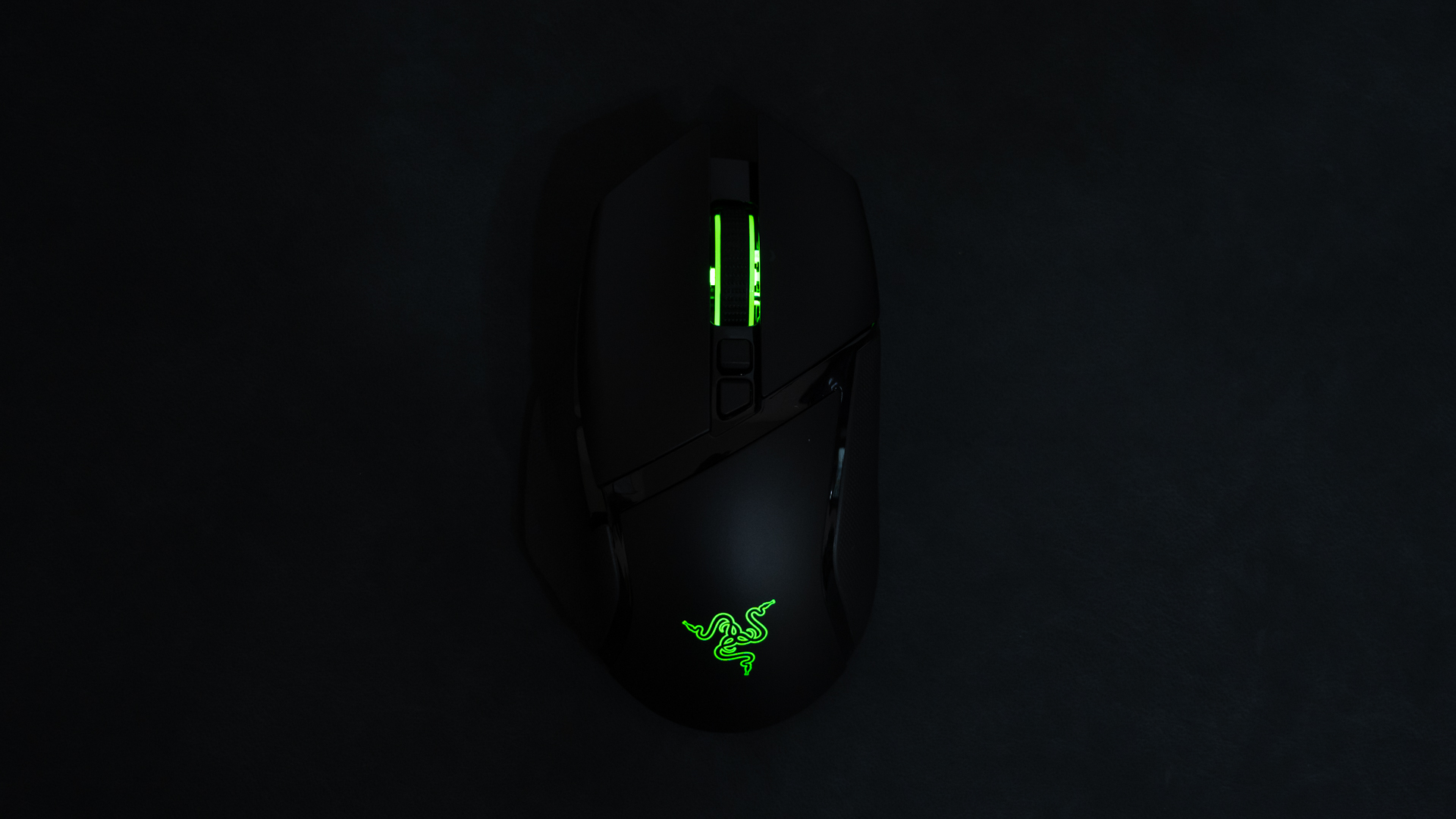 Razer Basilisk Ultimate レビュー。11ボタンで多機能なワイヤレス