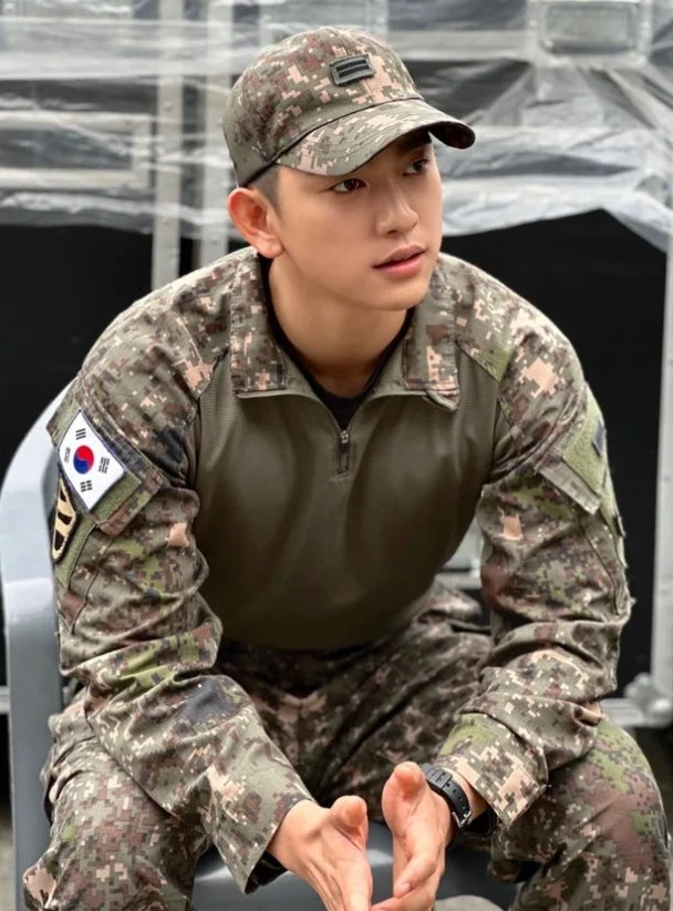 JINYOUNG JAPAN OFFICIAL FANCLUB