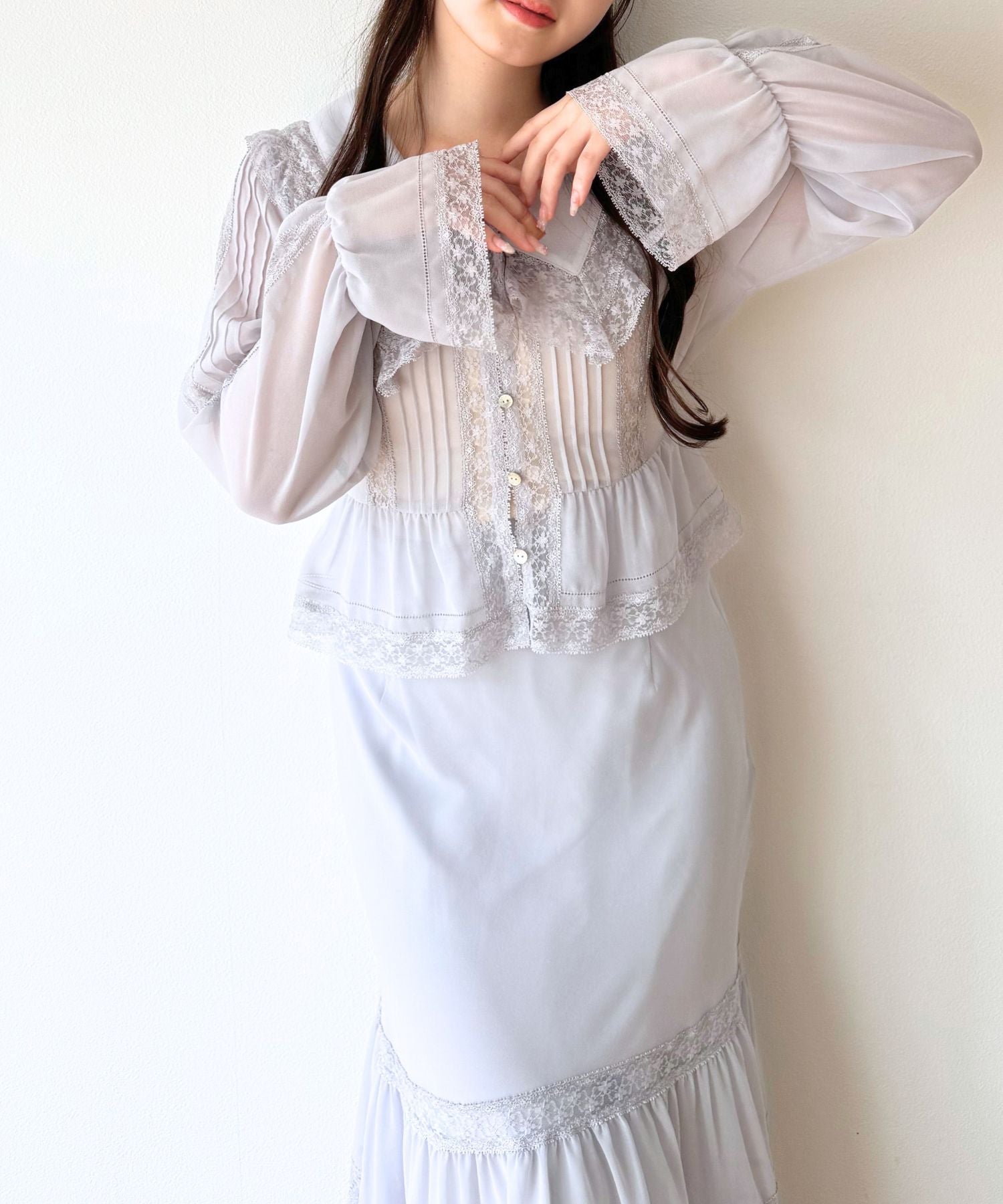 レースピンタックシフォンブラウス