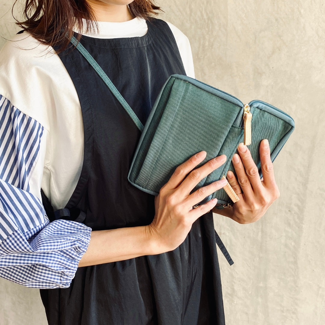 ドラマと読書】読書グッズ 文庫判 読むしかできないブックショルダー