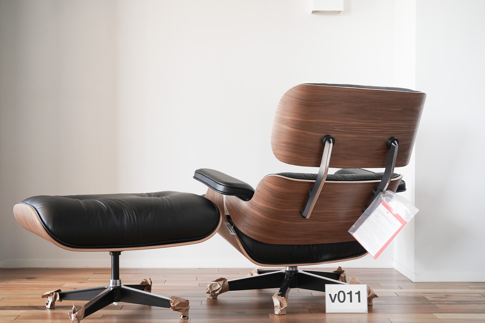 イームズ ラウンジチェア＆オットマン ウォールナット v011［ES67071