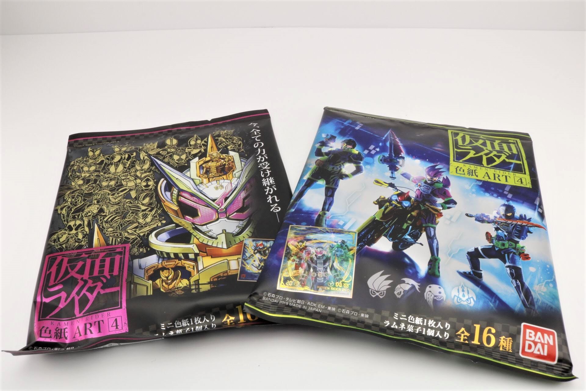 仮面ライダー色紙ART4開封レビュー！ ライダーとシーンのチョイスが