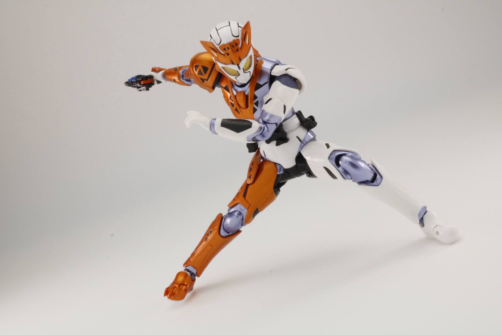 S.H.Figuarts仮面ライダーバルキリー ラッシングチーター レビュー