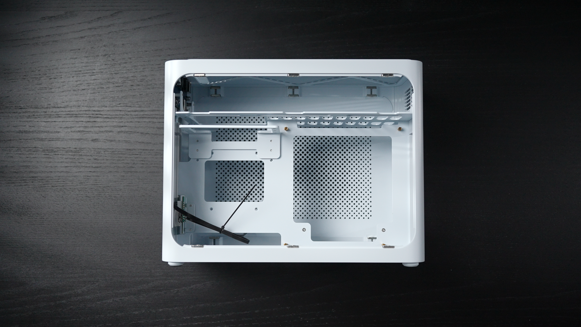 IQUNIX ZX-1 - Water Cool - DevynPC SFF PC Builder